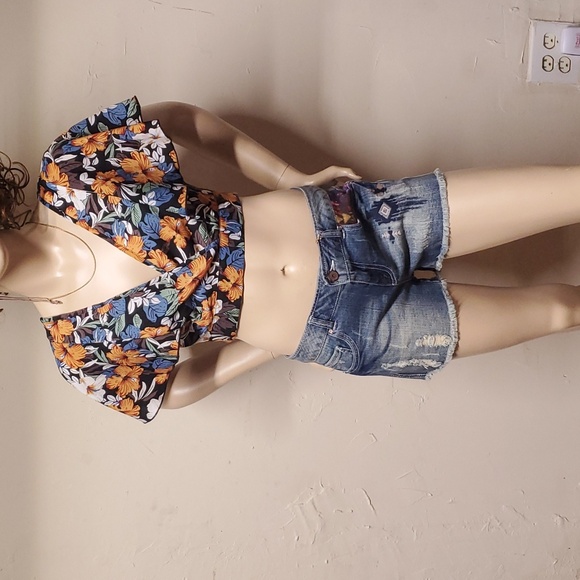 Backless Top - Picture 7 of 7